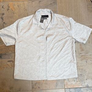 Abercrombie & Fitch Light Gray Casual Button Down Shirt